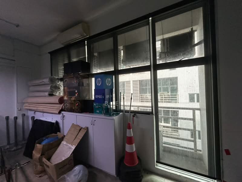 Shop / Office for Sale in Kampung Sungai Kayu Ara (Petaling Jaya) - Ben Lor - PropertyGuru.com.my