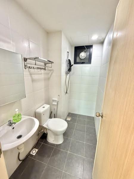 Kondominium untuk Disewa di One Foresta - Gan Chun Kai - Bathroom - PropertyGuru.com.my