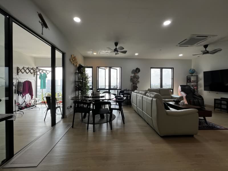 Kediaman Servis untuk Dijual di Hampton Height Damansara - Kevin Tan - Living Room - PropertyGuru.com.my