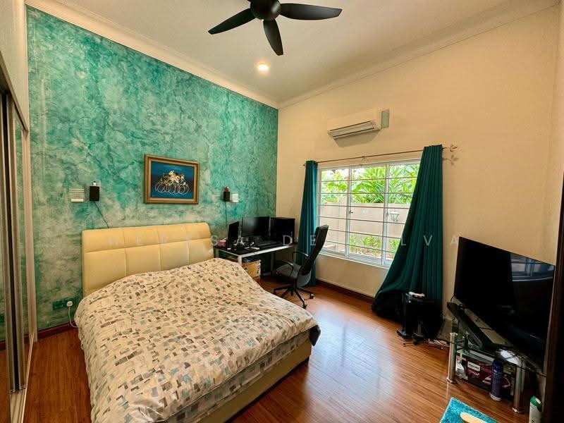 Bungalow House untuk Dijual di Taman Yarl (Jalan Klang Lama (Old Klang Road)) - Theresa De Silva - PropertyGuru.com.my