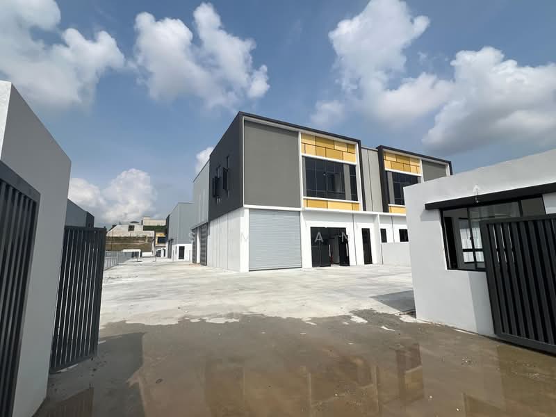 Kilang untuk Disewa di Bandar Puncak Alam (Puncak Alam) - Sam Tan - Exterior - PropertyGuru.com.my