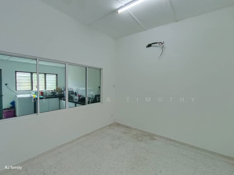 1-storey Terraced House for Sale in Ujong Pasir (Melaka City) - De Costa Timothy - PropertyGuru.com.my