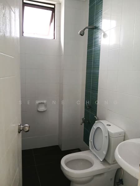 Kondominium untuk Dijual di Kristal View - Serene Chong - Bathroom - PropertyGuru.com.my