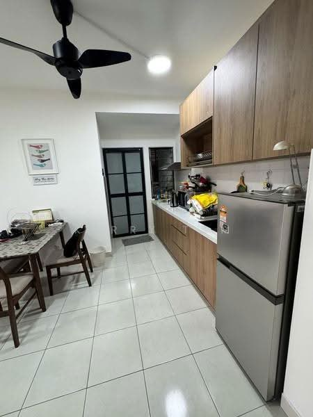 Service Residence for Sale at Serviced Residence @ Pelangi Damansara Sentral - Kerry Tam - Kitchen - PropertyGuru.com.my