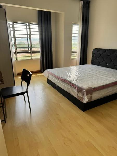 Service Residence for Sale at Serviced Residence @ Pelangi Damansara Sentral - Kerry Tam - Bedroom - PropertyGuru.com.my