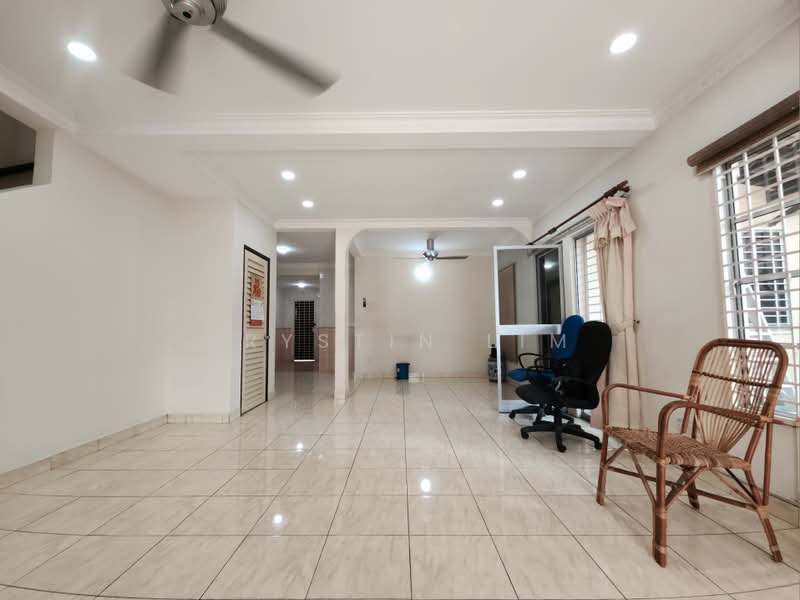 Rumah Teres 2-Tingkat untuk Dijual di Kota Kemuning (Shah Alam) - Krystin Lim - Living Room - PropertyGuru.com.my