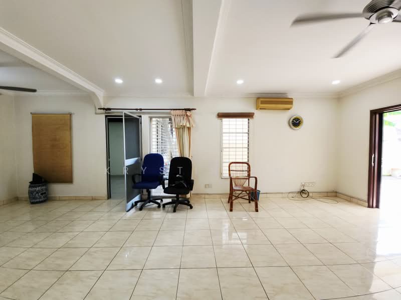 Rumah Teres 2-Tingkat untuk Dijual di Kota Kemuning (Shah Alam) - Krystin Lim - Living Room - PropertyGuru.com.my