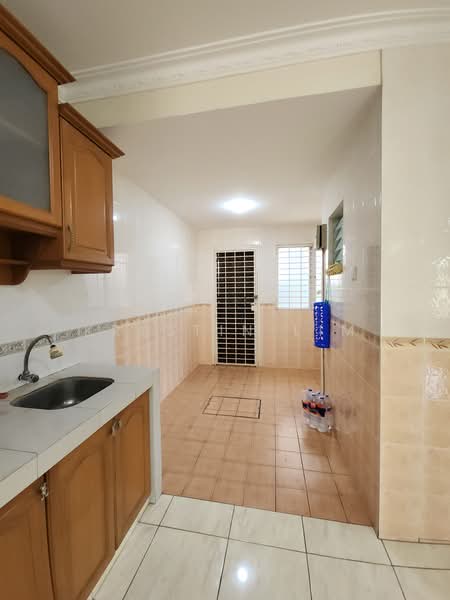 Rumah Teres 2-Tingkat untuk Dijual di Kota Kemuning (Shah Alam) - Krystin Lim - Kitchen - PropertyGuru.com.my