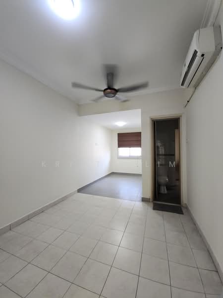 Rumah Teres 2-Tingkat untuk Dijual di Kota Kemuning (Shah Alam) - Krystin Lim - Room - PropertyGuru.com.my
