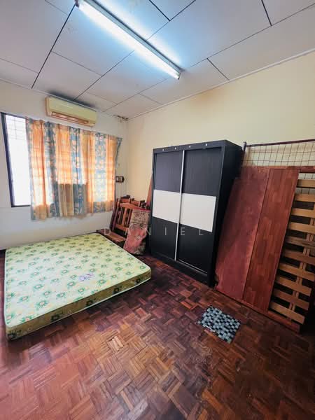 Rumah Teres 3 Tingkat untuk Dijual di Taman Dagang (Ampang) - Daniel Ng - PropertyGuru.com.my