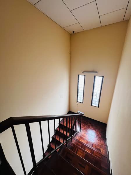 Rumah Teres 3 Tingkat untuk Dijual di Taman Dagang (Ampang) - Daniel Ng - PropertyGuru.com.my