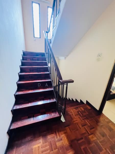 Rumah Teres 3 Tingkat untuk Dijual di Taman Dagang (Ampang) - Daniel Ng - PropertyGuru.com.my