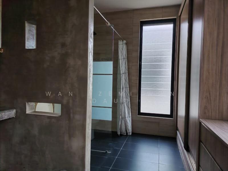 Bungalow House for Sale in Taman Bukit Meringin (Kajang) - Wan Azemi Wan Daud - Bathroom - PropertyGuru.com.my