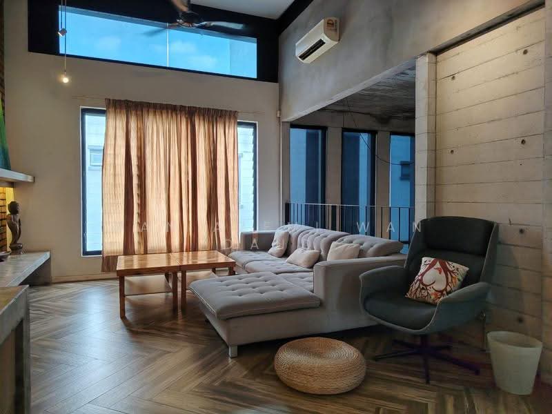 Bungalow House for Sale in Taman Bukit Meringin (Kajang) - Wan Azemi Wan Daud - Living Room - PropertyGuru.com.my