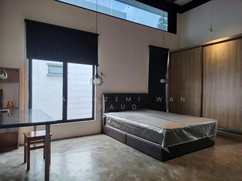 Bungalow House for Sale in Taman Bukit Meringin (Kajang) - Wan Azemi Wan Daud - Bedroom - PropertyGuru.com.my