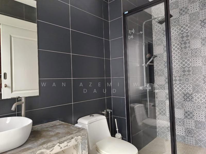 Bungalow House for Sale in Taman Bukit Meringin (Kajang) - Wan Azemi Wan Daud - Bathroom - PropertyGuru.com.my
