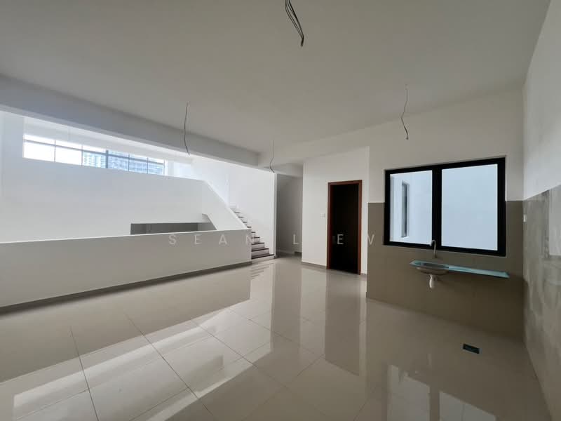 Rumah Teres 3.5 Tingkat untuk Dijual di Petaling Jaya (Selangor) - Sean Liew - PropertyGuru.com.my