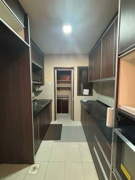 Kediaman Servis untuk Dijual di Suria Putra - Ethan Swe - Kitchen - PropertyGuru.com.my