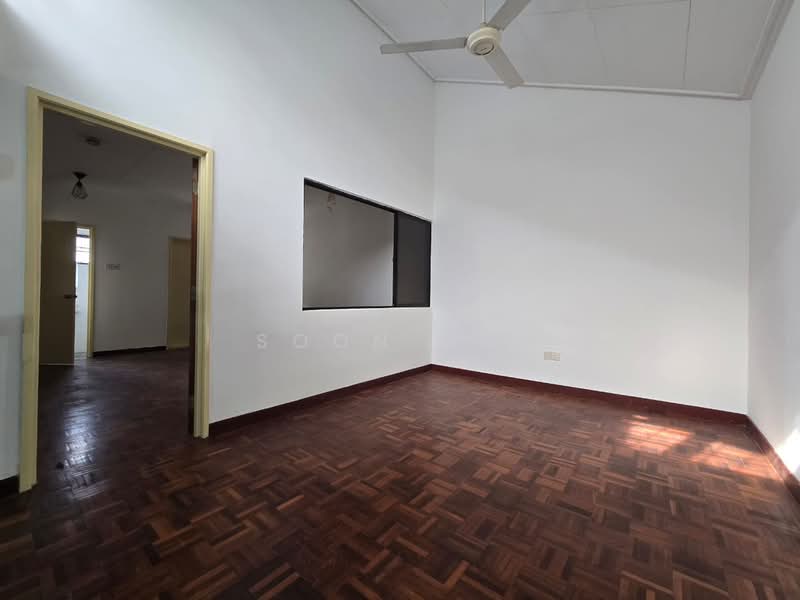 2.5-storey Terraced House for Sale in Bandar Utama 10 (Bandar Utama) - Soon Lee Wang - PropertyGuru.com.my