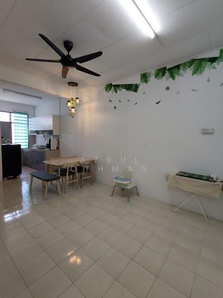 Rumah Teres 1-Tingkat untuk Dijual di Taman Intan Duyung (Port Dickson) - Azrul Othman - Dining Room - PropertyGuru.com.my