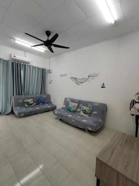 Rumah Teres 1-Tingkat untuk Dijual di Taman Intan Duyung (Port Dickson) - Azrul Othman - Living Room - PropertyGuru.com.my