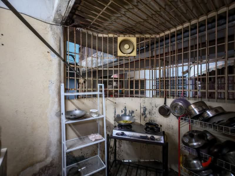 Pangsapuri untuk Dijual di The Riviera - Kingston Choo - Kitchen - PropertyGuru.com.my