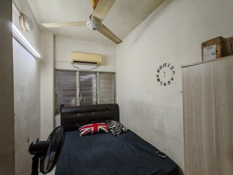 Pangsapuri untuk Dijual di The Riviera - Kingston Choo - Bedroom - PropertyGuru.com.my