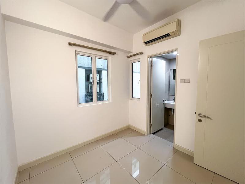 Kediaman Servis untuk Dijual di Tiara Mutiara / The Crown - CK Cheah - Interior - PropertyGuru.com.my