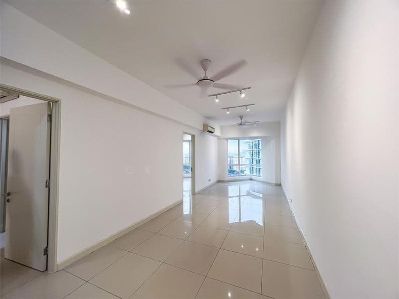 Kediaman Servis untuk Dijual di Tiara Mutiara / The Crown - CK Cheah - Living Room - PropertyGuru.com.my
