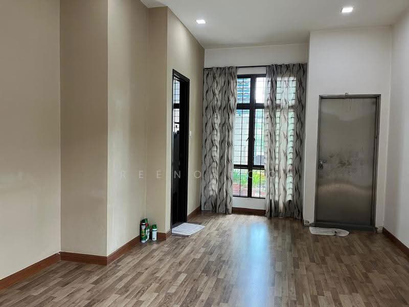Semi-Detached House for Sale in Subang Bestari (Shah Alam) - Reeno Too - PropertyGuru.com.my