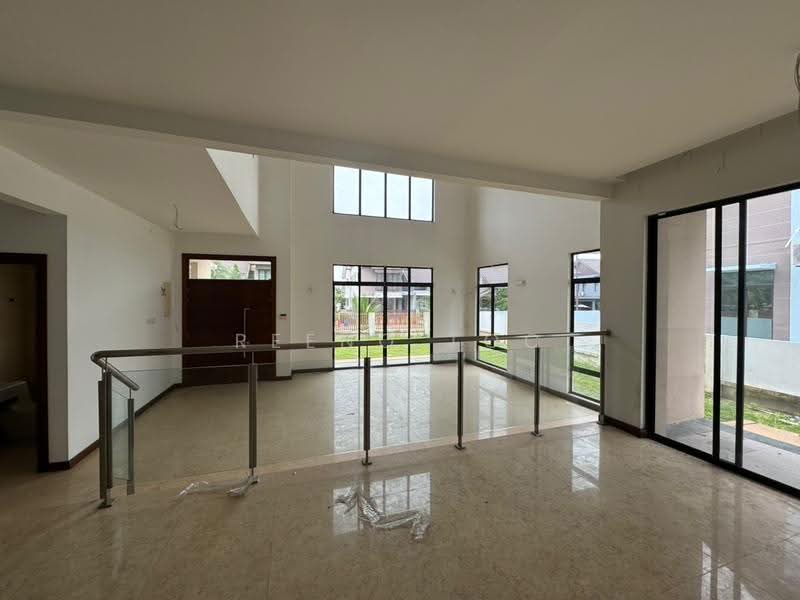 Bungalow House for Sale in Subang Bestari (Shah Alam) - Reeno Too - PropertyGuru.com.my