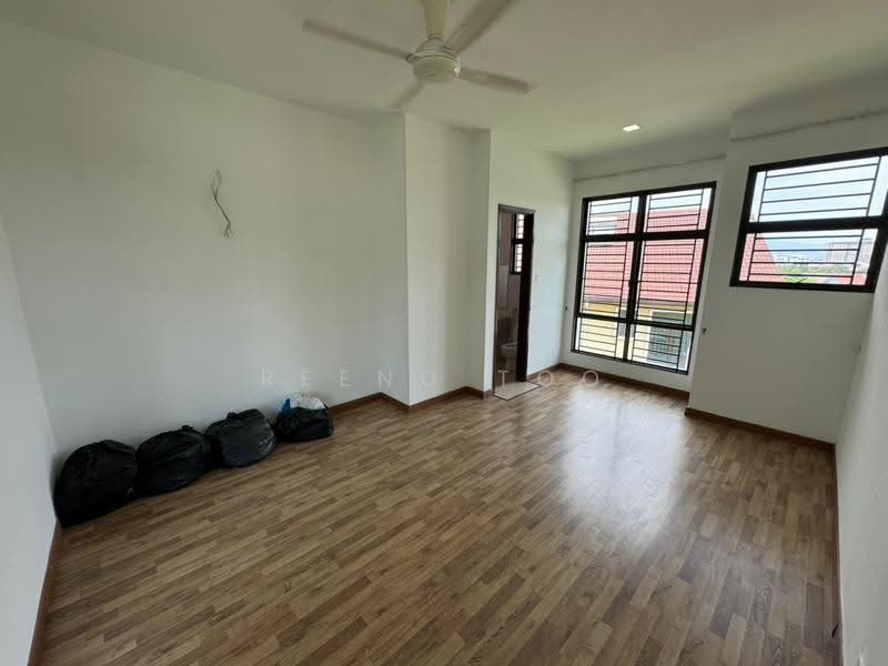 Semi-Detached House for Sale in Subang Bestari (Shah Alam) - Reeno Too - PropertyGuru.com.my