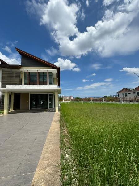 Semi-Detached House for Sale in Subang Bestari (Shah Alam) - Reeno Too - PropertyGuru.com.my