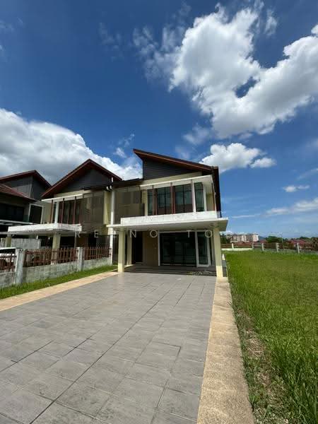 Semi-Detached House for Sale in Subang Bestari (Shah Alam) - Reeno Too - PropertyGuru.com.my