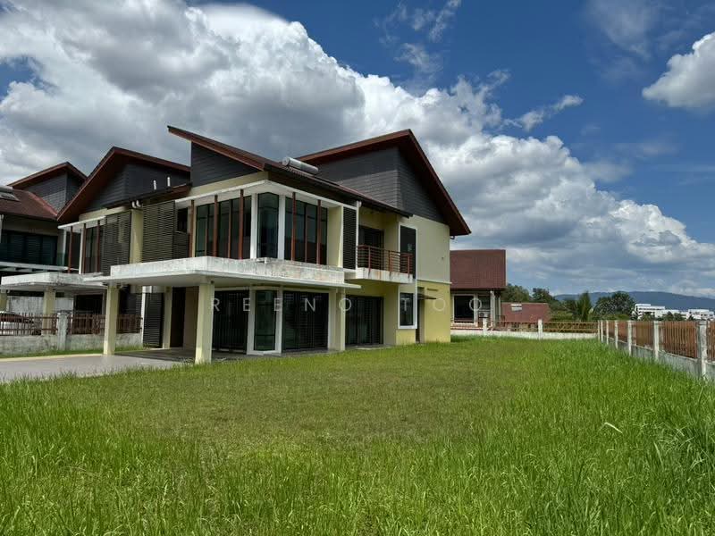 Semi-Detached House for Sale in Subang Bestari (Shah Alam) - Reeno Too - PropertyGuru.com.my