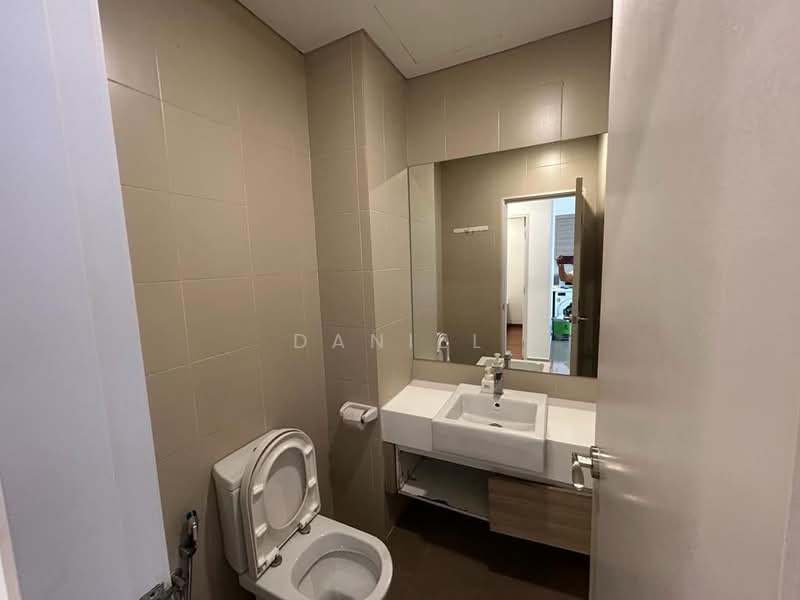 Servis Apartment untuk Dijual di i-SOHO @ i-City - Daniel Ng - PropertyGuru.com.my