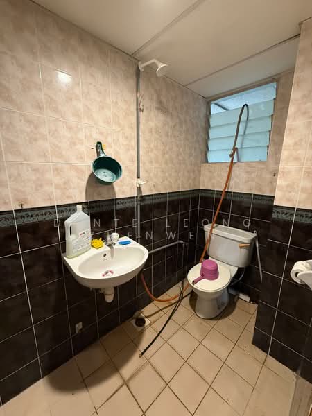 Condominium for Rent at Venice Hill - Dante Leong Zhenwen - Bathroom - PropertyGuru.com.my