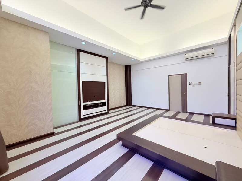 Rumah Berkembar untuk Dijual di Taman Kluang Setia (Kluang) - Gipson Lay - PropertyGuru.com.my