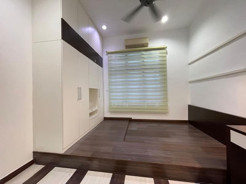 Rumah Berkembar untuk Dijual di Taman Kluang Setia (Kluang) - Gipson Lay - PropertyGuru.com.my