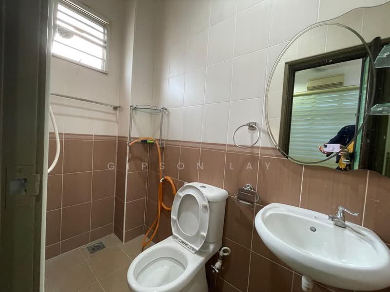 Rumah Berkembar untuk Dijual di Taman Kluang Setia (Kluang) - Gipson Lay - PropertyGuru.com.my
