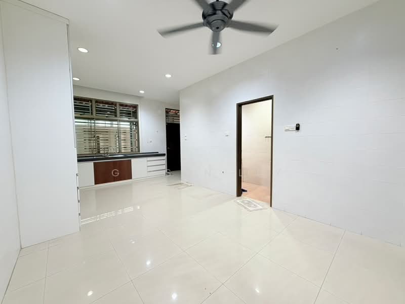 Rumah Berkembar untuk Dijual di Taman Kluang Setia (Kluang) - Gipson Lay - PropertyGuru.com.my