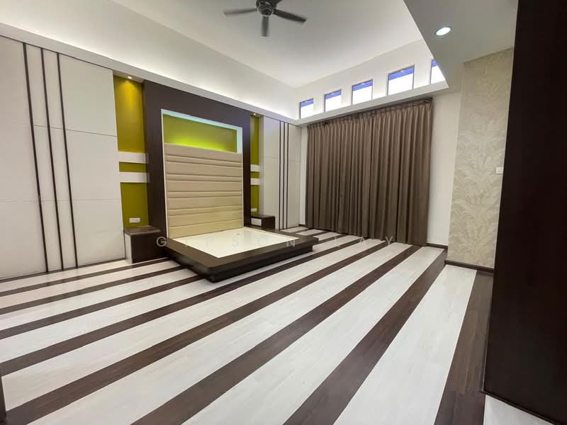 Rumah Berkembar untuk Dijual di Taman Kluang Setia (Kluang) - Gipson Lay - PropertyGuru.com.my