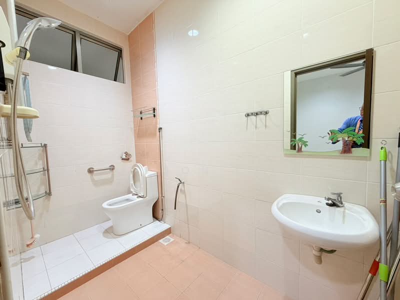 Rumah Berkembar untuk Dijual di Taman Kluang Setia (Kluang) - Gipson Lay - PropertyGuru.com.my