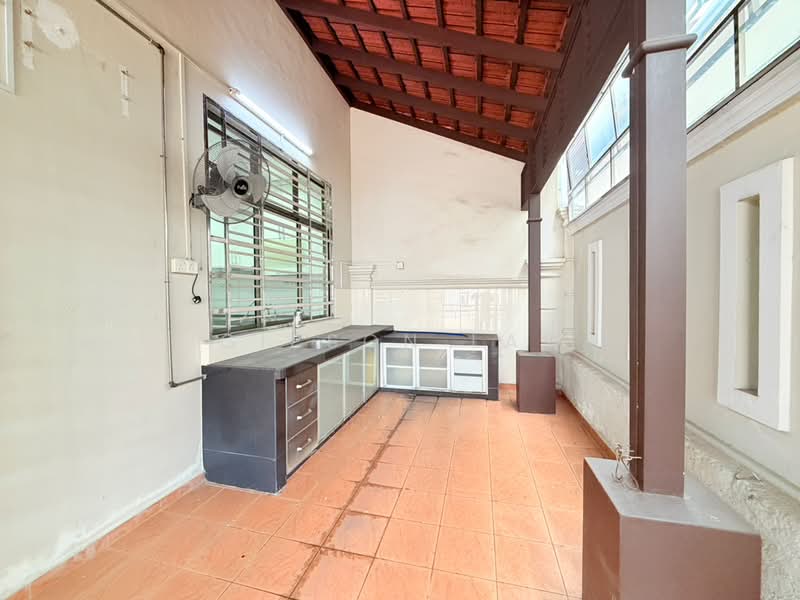 Rumah Berkembar untuk Dijual di Taman Kluang Setia (Kluang) - Gipson Lay - PropertyGuru.com.my