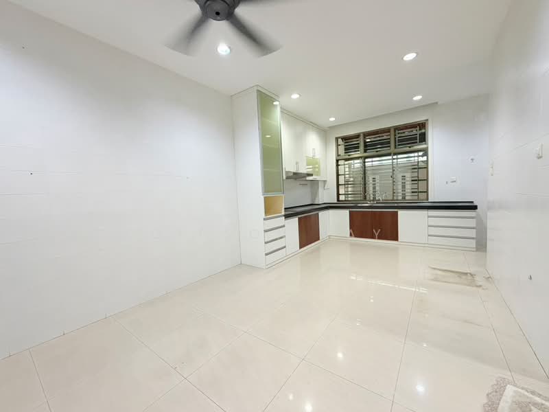 Rumah Berkembar untuk Dijual di Taman Kluang Setia (Kluang) - Gipson Lay - PropertyGuru.com.my