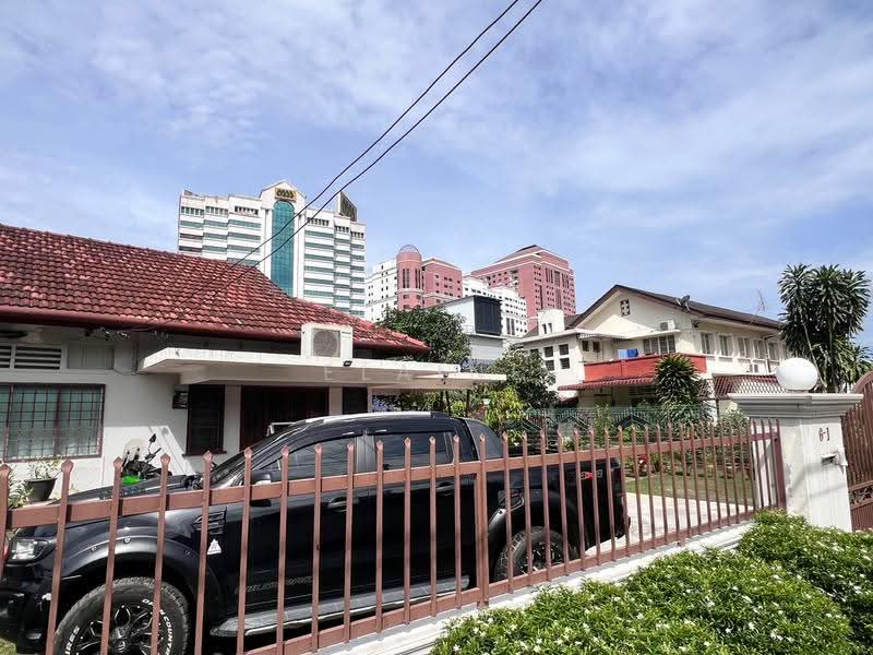 Bungalow House for Sale in Taman Kaya (Jalan Ipoh) - Elaine Yew - PropertyGuru.com.my