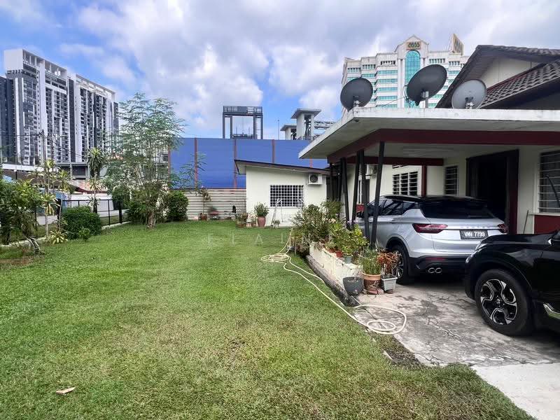 Bungalow House for Sale in Taman Kaya (Jalan Ipoh) - Elaine Yew - PropertyGuru.com.my