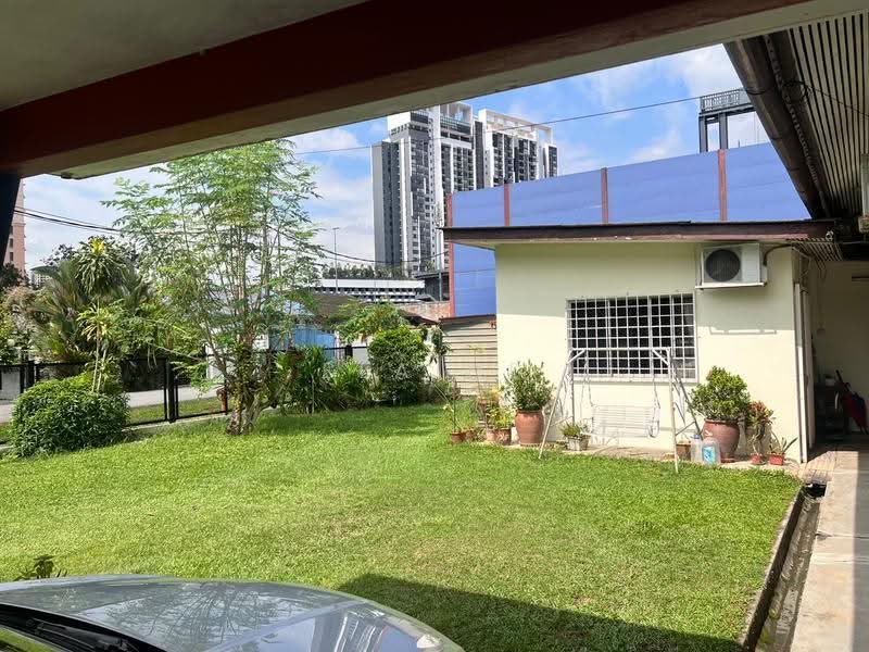 Bungalow House for Sale in Taman Kaya (Jalan Ipoh) - Elaine Yew - PropertyGuru.com.my