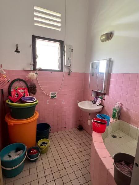 Bungalow House for Sale in Taman Kaya (Jalan Ipoh) - Elaine Yew - PropertyGuru.com.my