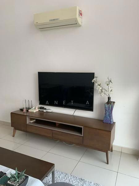 Service Residence for Sale at Greenz (Residensi Flora) @ One South - Janet Au - PropertyGuru.com.my
